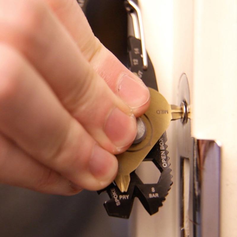 20-in-1 Multi-Tool Keychain - Image 5